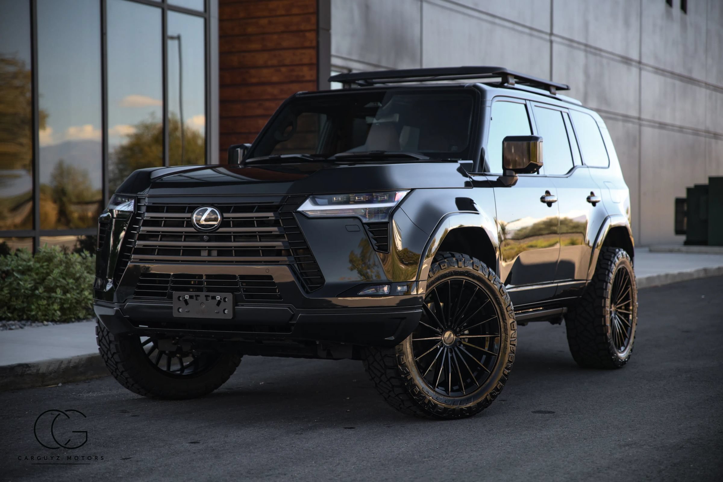 Used 2025 Lexus GX 550 w/ Accessory Package (Z1) AWD/4WD image 2