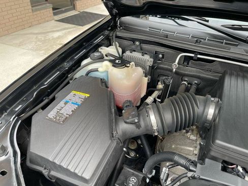 Used 2005 Chevrolet Colorado LS w/ Xtreme Appearance Package RWD image 42