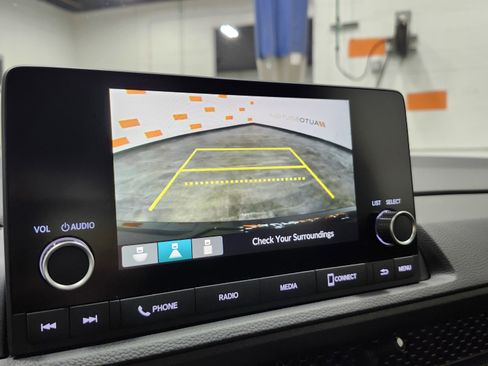 Used 2024 Honda CR-V LX image 2