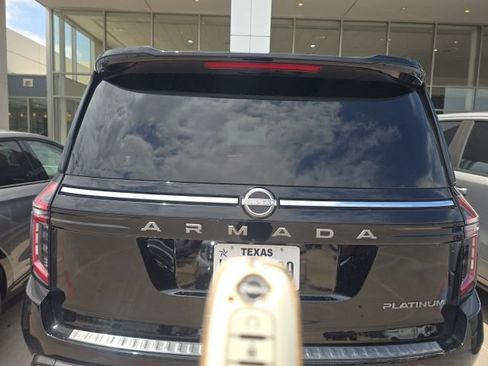Used 2025 Nissan Armada Platinum w/ Convenience Package AWD/4WD image 6