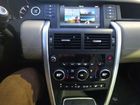 Used 2016 Land Rover Discovery Sport HSE image 22