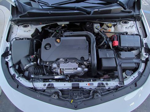 Used 2020 Chevrolet Malibu LT FWD image 27