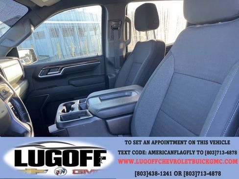 Used 2022 Chevrolet Silverado 1500 RST w/ Redline Edition AWD/4WD image 9