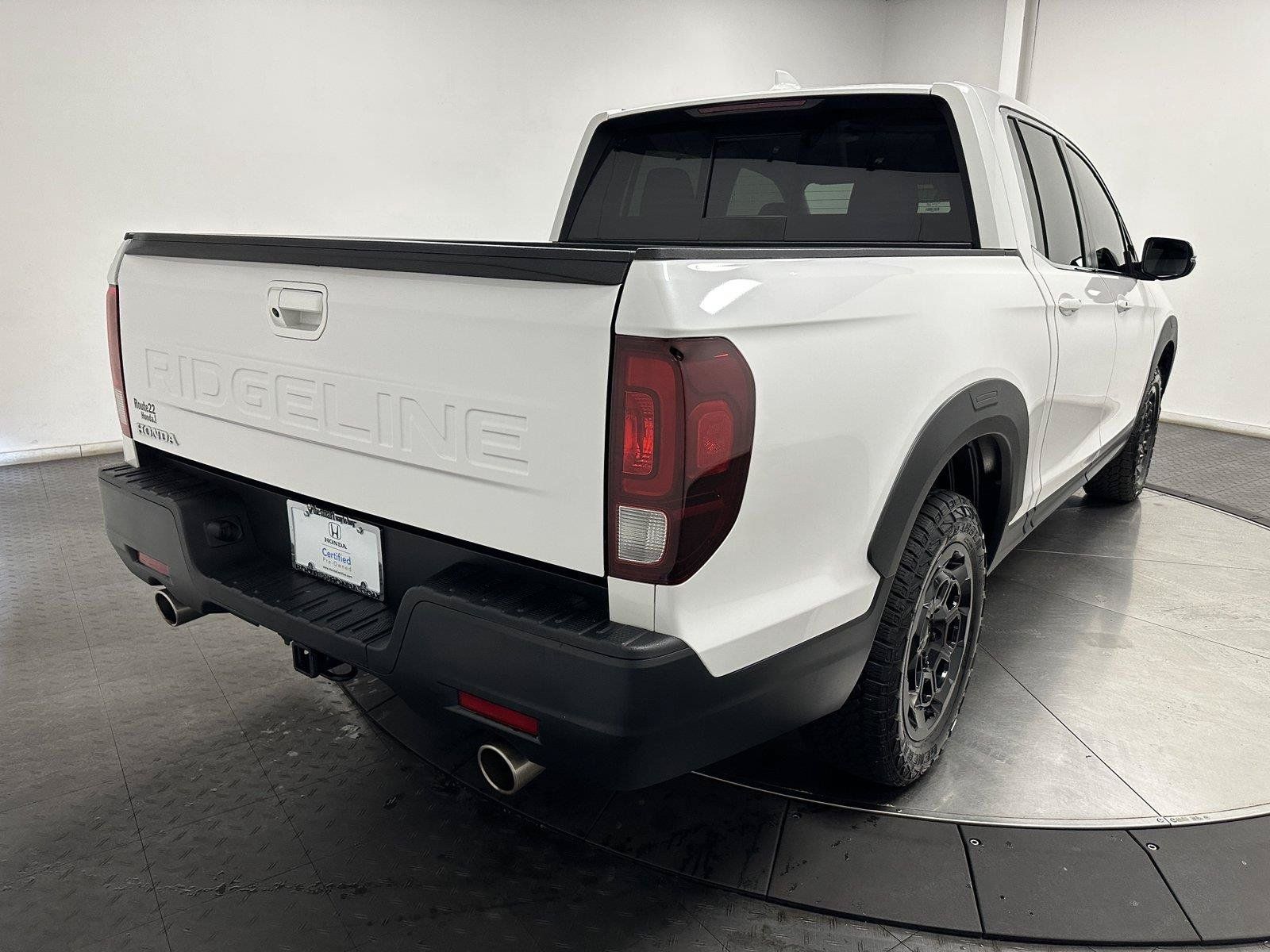 Certified 2025 Honda Ridgeline RTL+ image 13