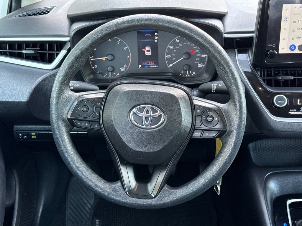 Used 2024 Toyota Corolla LE FWD image 14