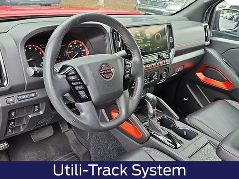 Used 2025 Nissan Frontier Pro-X w/ Pro Premium Package RWD image 17