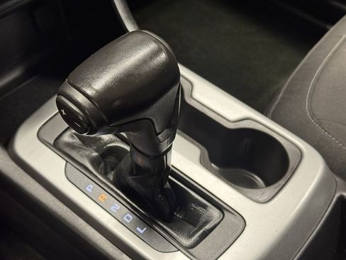 Used 2018 Chevrolet Colorado LT AWD/4WD image 28