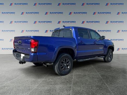 Used 2023 Toyota Tacoma SR5 w/ Technology Package AWD/4WD image 5