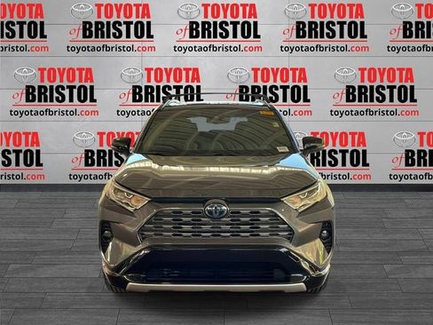 Used 2021 Toyota RAV4 XSE w/ XSE Grade Weather Package image 9