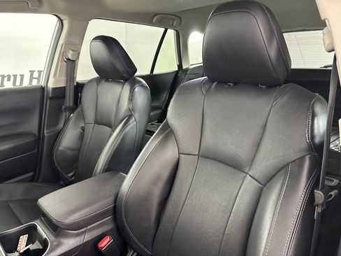 Used 2023 Subaru Outback Limited AWD/4WD image 16
