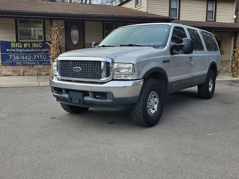 Used 2001 Ford Excursion XLT RWD image 1