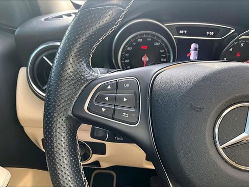 Used 2019 Mercedes-Benz GLA 250 4MATIC image 23