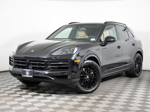 Certified 2024 Porsche Cayenne w/ Premium Package AWD/4WD image 1