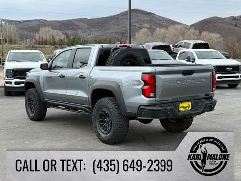 Used 2025 Chevrolet Colorado ZR2 w/ ZR2 Bison Edition AWD/4WD image 3