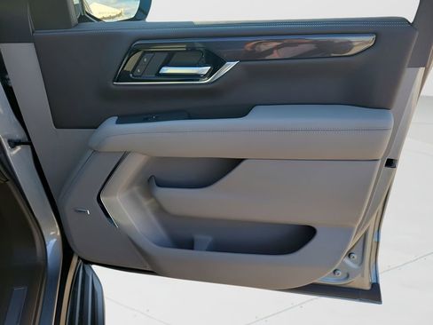 New 2026 GMC Yukon XL Elevation image 46