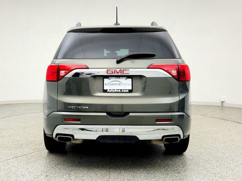 Used 2017 GMC Acadia Denali w/ Technology Package FWD image 6