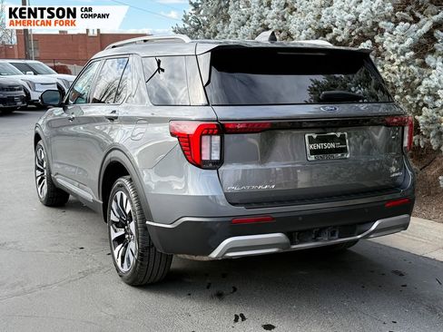 Used 2025 Ford Explorer Platinum w/ LUX Leather Package image 5