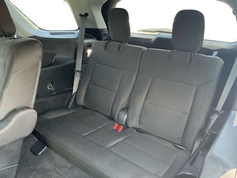 Used 2021 Ford Explorer XLT RWD image 21