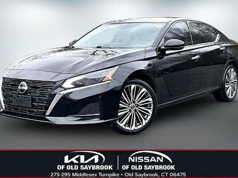 Certified 2023 Nissan Altima 2.5 SL AWD/4WD image 1