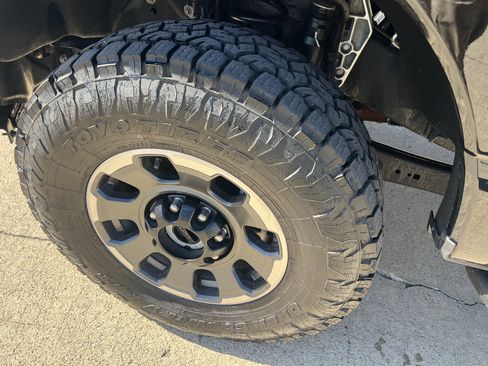 Used 2024 Ford F350 Lariat w/ Tremor Off-Road Package image 14