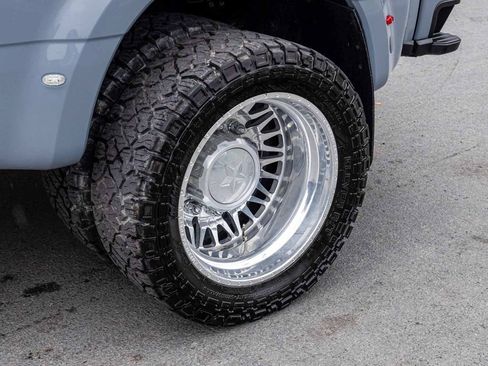 Used 2025 Ford F450 Platinum w/ Platinum Plus Package AWD/4WD image 8