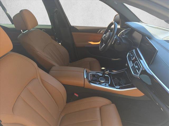 Used 2021 BMW X5 sDrive40i w/ M Sport Package RWD image 24