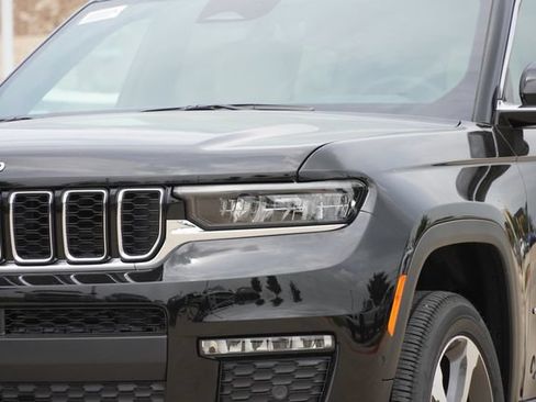 New 2025 Jeep Grand Cherokee L Limited w/ Luxury Tech Group II AWD/4WD image 4