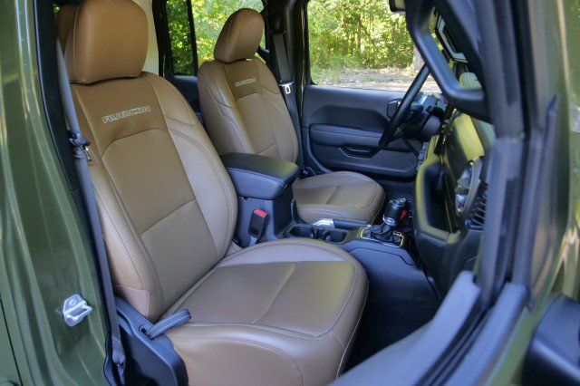 Used 2021 Jeep Wrangler Unlimited Rubicon AWD/4WD image 34