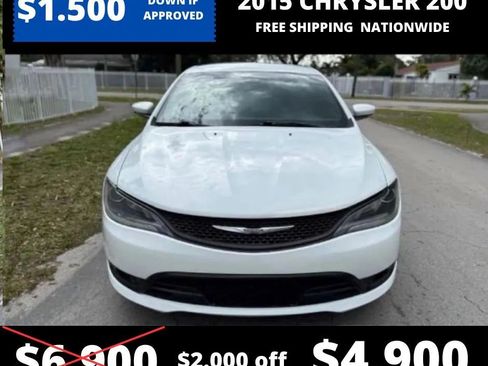 Used 2015 Chrysler 200 S w/ Comfort Group image 2