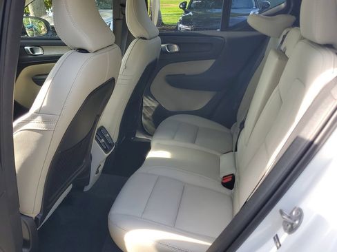 Certified 2026 Volvo XC40 B5 Plus AWD/4WD image 12