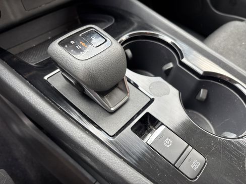 Used 2024 Nissan Rogue SV image 24