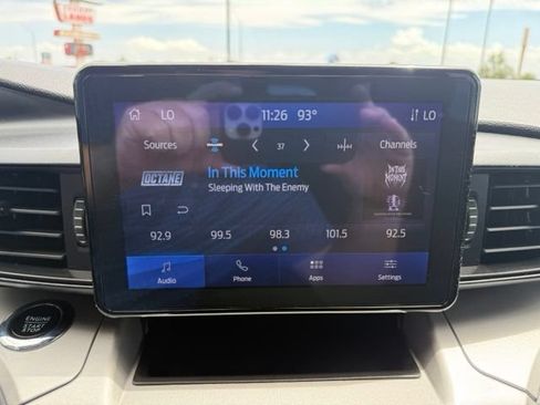 Used 2024 Ford Explorer XLT RWD image 22