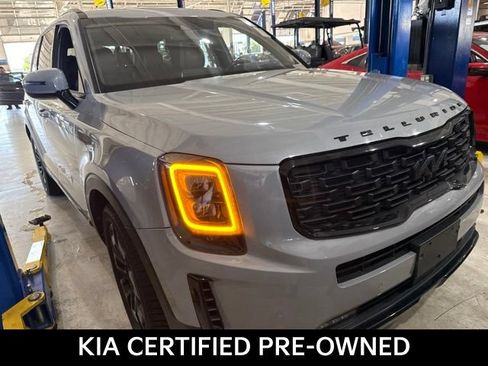 Used 2022 Kia Telluride SX w/ SX Prestige Package AWD/4WD image 3