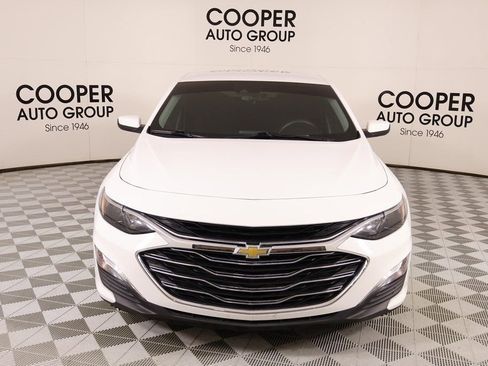 Used 2025 Chevrolet Malibu LS image 8