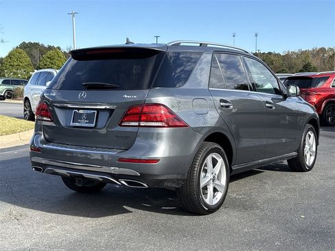 Used 2017 Mercedes-Benz GLE 350 4MATIC image 3