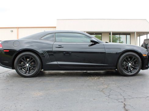 Used 2014 Chevrolet Camaro LS RWD image 3
