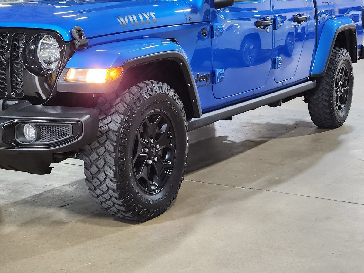 Used 2021 Jeep Gladiator Sport AWD/4WD image 17