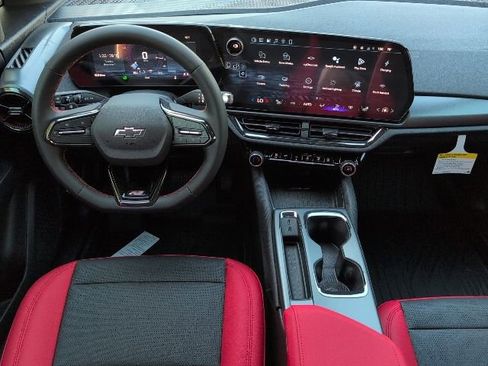 New 2026 Chevrolet Equinox EV RS image 4