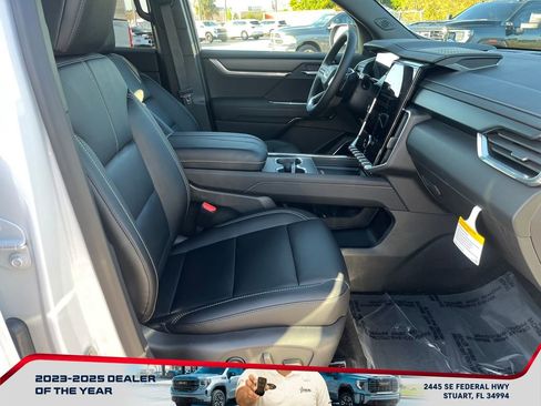 New 2026 GMC Acadia Elevation w/ Elevation Premium Package image 19