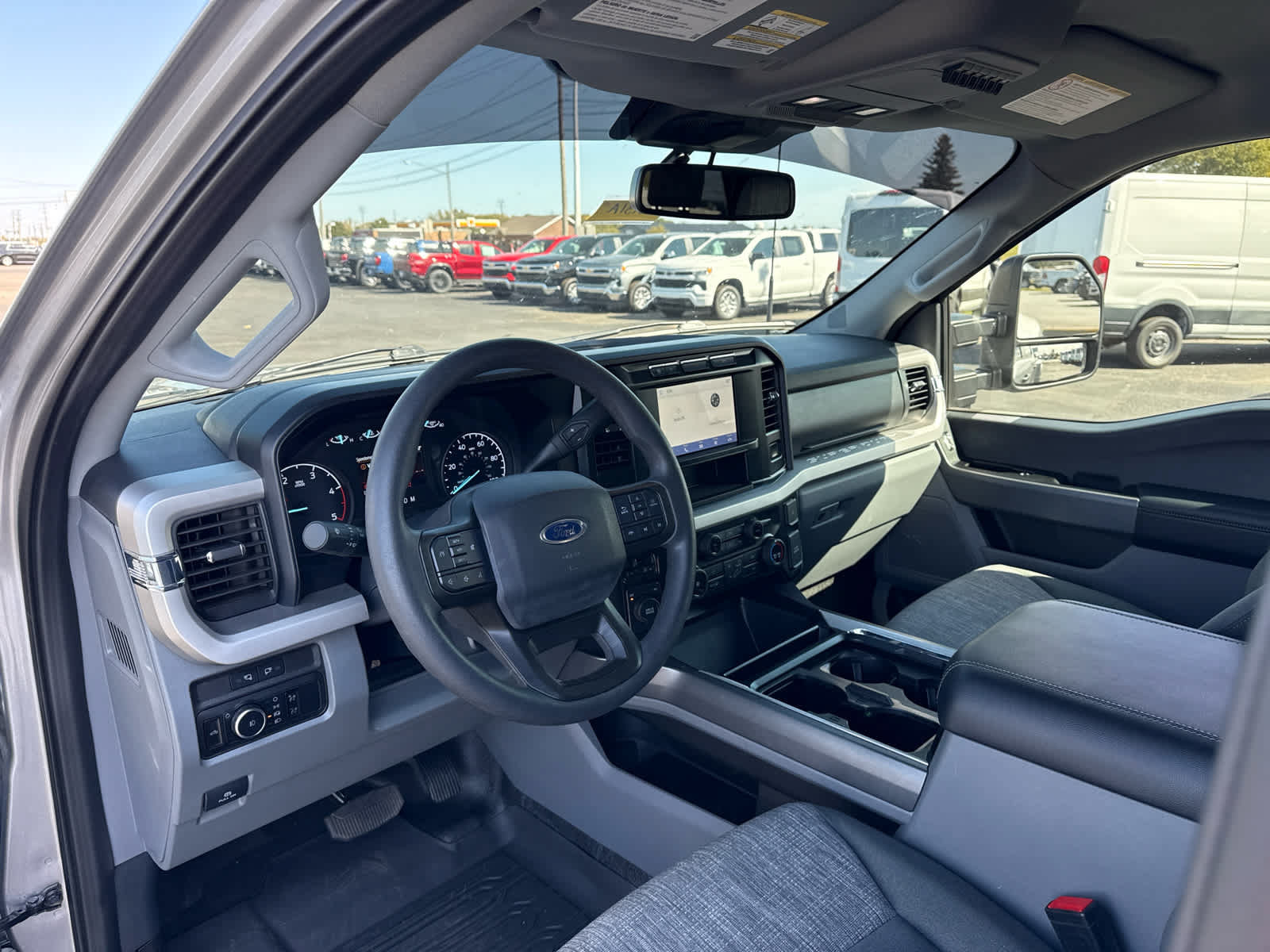 Used 2023 Ford F350 XLT w/ 360-Degree Camera Package AWD/4WD image 13