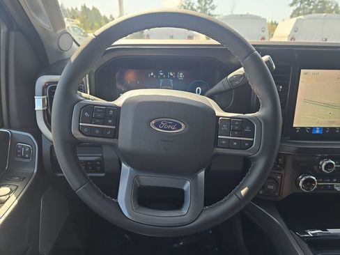 New 2026 Ford F250 Lariat w/ Lariat Ultimate Package AWD/4WD image 18