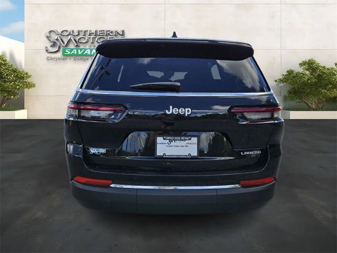 New 2024 Jeep Grand Cherokee L Laredo w/ Luxury Tech Group I RWD image 4