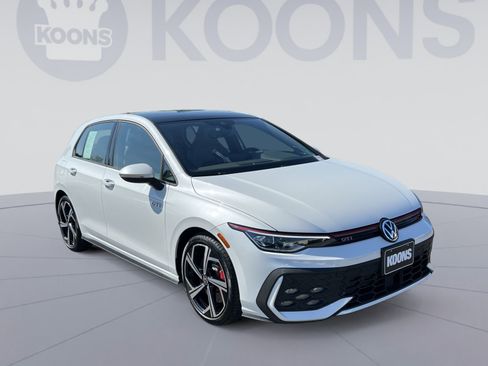 Used 2025 Volkswagen GTI SE FWD image 2