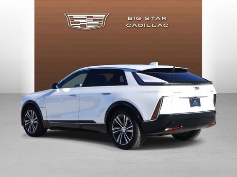 Certified 2024 Cadillac Lyriq Luxury image 3