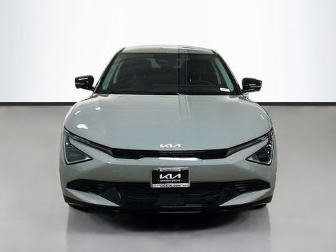 New 2026 Kia EV6 Wind RWD image 2