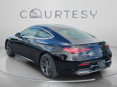 New 2026 Mercedes-Benz CLE 300 4MATIC Coupe image 4