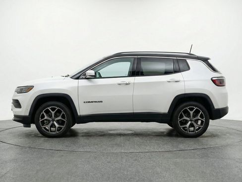 Used 2025 Jeep Compass Limited AWD/4WD image 5