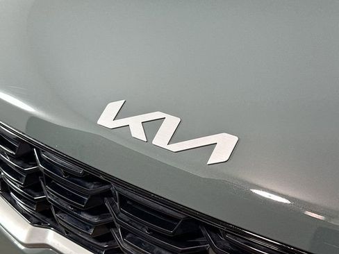 Used 2025 Kia Sorento EX image 5