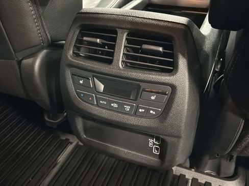 Used 2021 Honda Pilot Black Edition image 14