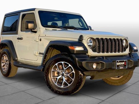 Used 2024 Jeep Wrangler Sport S image 3